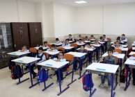 دختر سرایدار مدرسه